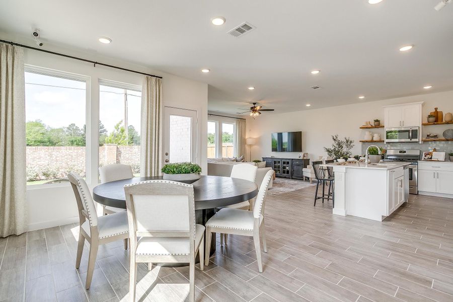 Furnished interior in a model home at Meadow Lakes in Fort Worth (Image 5).