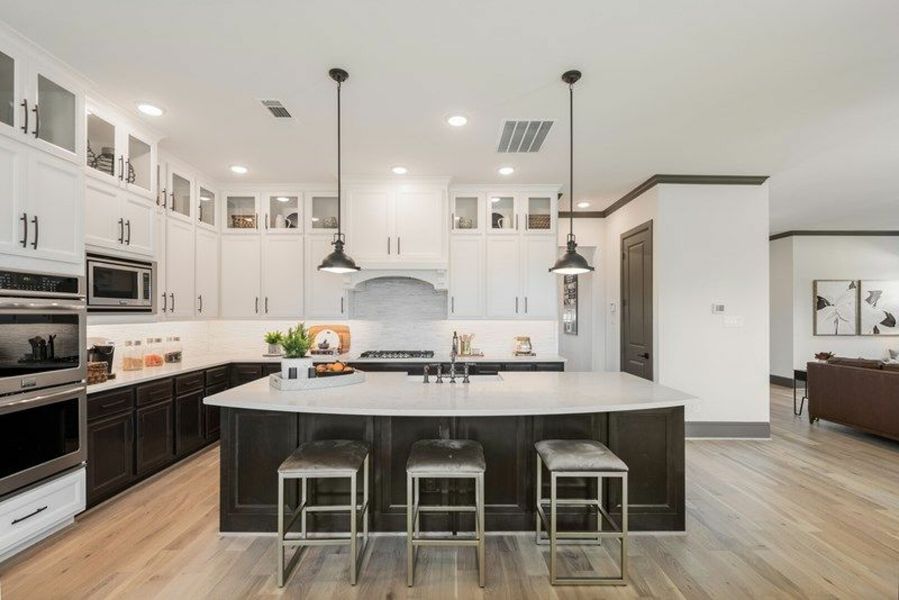 Image 4 of the Wellman Manor community in Shenandoah, TX.