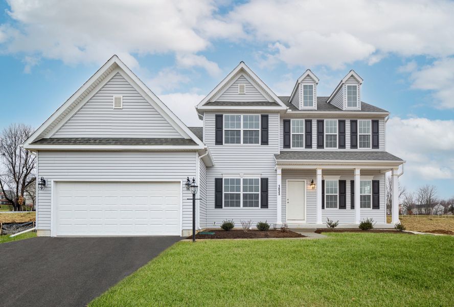 Front exterior of a home in the Trillium Reserve at Lake Norman community, located in Mooresville, NC (Image 8).