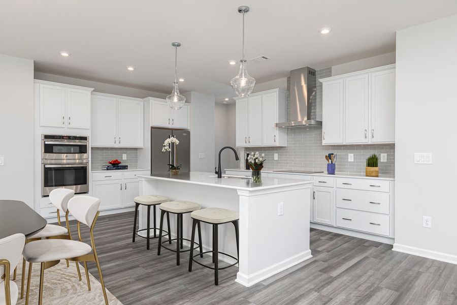 Bright and spacious kitchens with large island