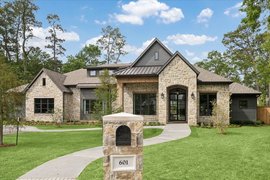 Front exterior of a home in the Memorial Houston community, located in Houston, TX (Image 3).