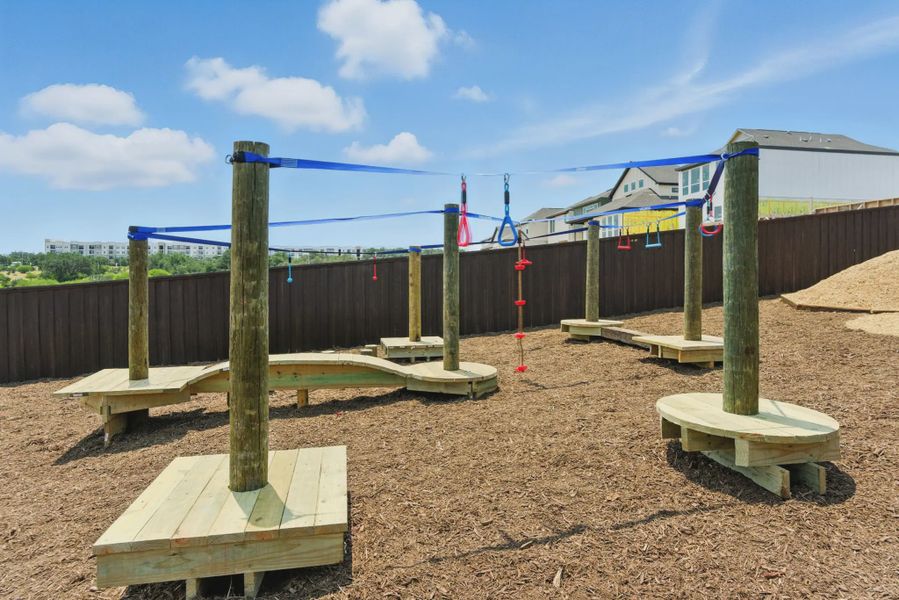 Community amenity available to residents of Centero at Stone Oak in San Antonio (Image 8).