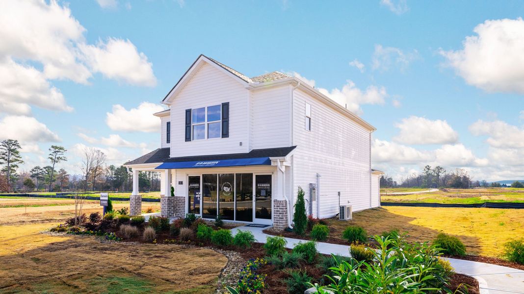 Front exterior of a home in the Evergreen Landing community, located in Rossville, GA (Image 8).