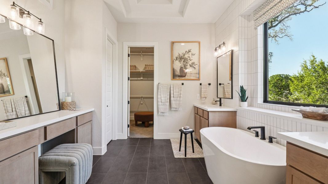 Experience sophistication with a freestanding tub and herringbone tile wall at Verandas at the Rim. Experience sophistication with a freestanding tub and herringbone tile wall at Verandas at the Rim.