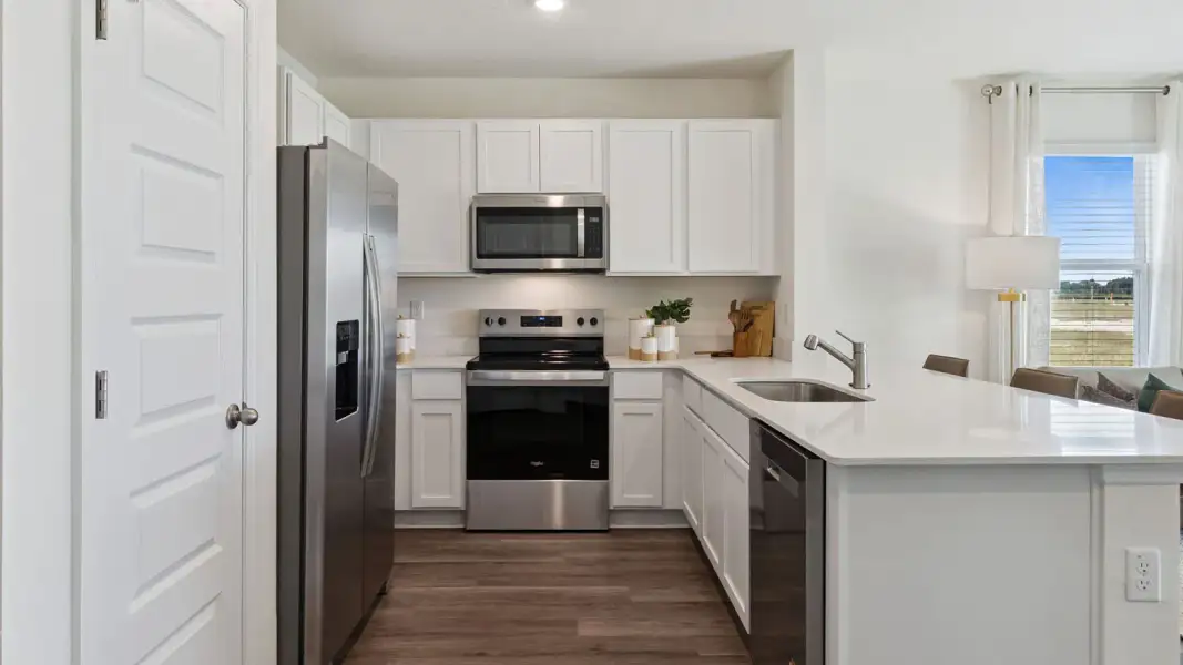 Furnished interior in a model home at Hawthorne Ranch Townhomes in Lakeland (Image 6). Furnished interior in a model home at Hawthorne Ranch Townhomes in Lakeland (Image 6).