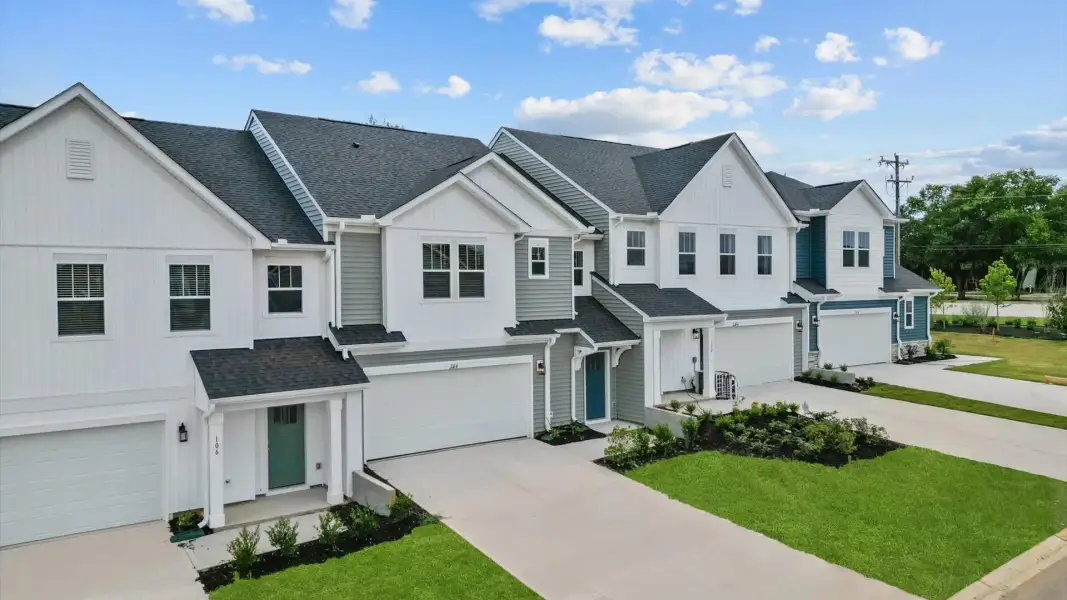 Front exterior of a home in the Robert's Farm community, located in Greenville, SC (Image 16).