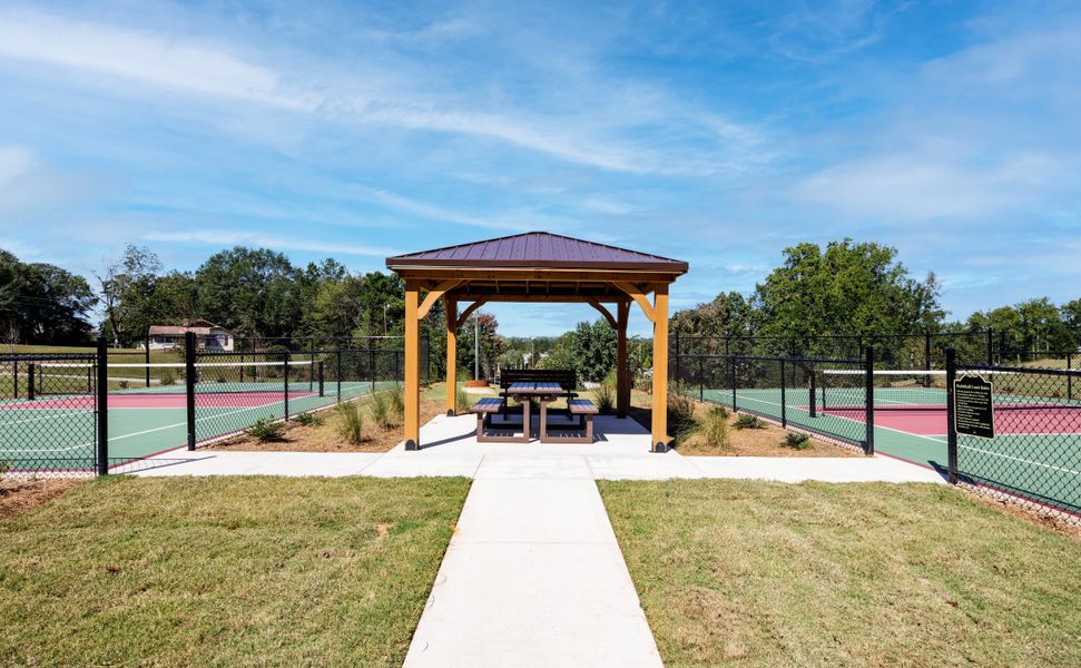 Community amenity available to residents of Holly Ridge in Greenville (Image 1).