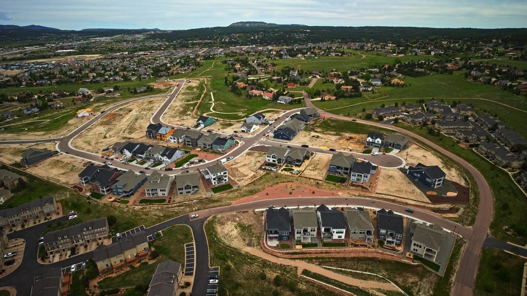 Aerial view of the Cloverleaf - Pinnacle Collection community in Monument, CO, showing layout and nearby surroundings (Image 8).