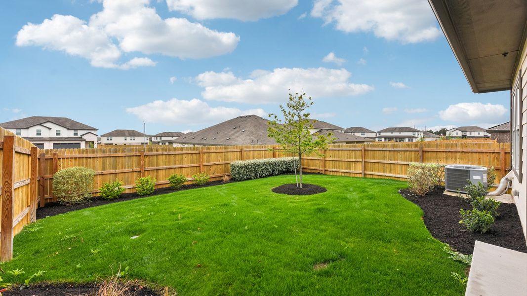 Exterior details of a home in Palomino, Manor (Image 14).