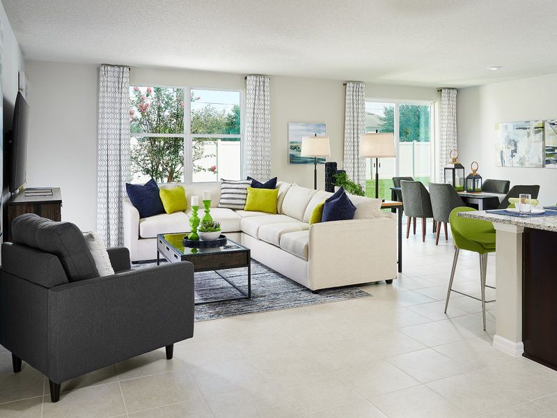 Image 18 of the Lucerne Park Reserve community in Winter Haven, FL.