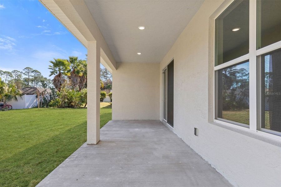 Exterior details of a home in Marion Oaks, Ocala (Image 5).