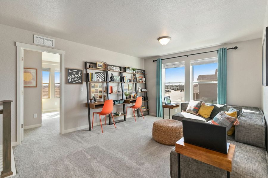 Furnished interior in a model home at Lochbuie Station – Jewel Collection in Lochbuie (Image 18).