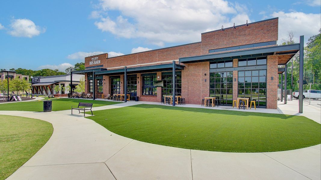 Image 22 of the Auburn Ridge community in Riverdale, GA.