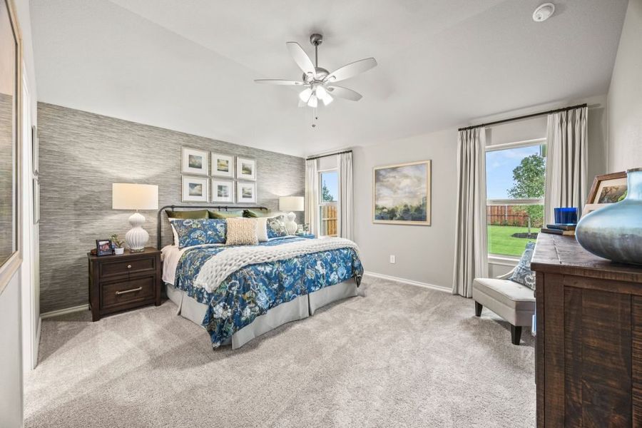 Furnished interior in a model home at Myrtle Creek in Waxahachie (Image 12).