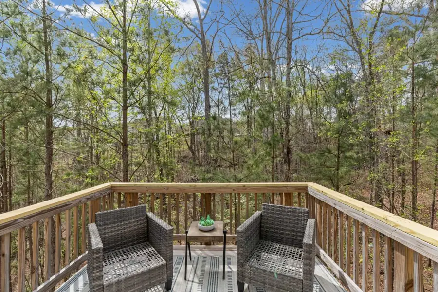 Exterior details of a home in Carter Grove, Cartersville (Image 3).