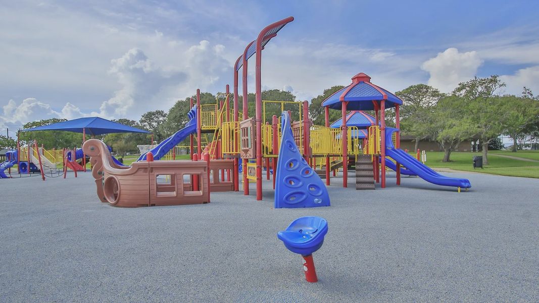 Image 32 of the Ellis Cove community in Seabrook, TX. Image 32 of the Ellis Cove community in Seabrook, TX.