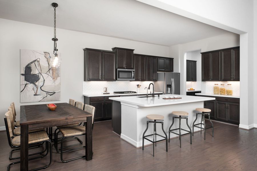 Image 9 of the Shipman's Cove 60ft community in Fresno, TX.