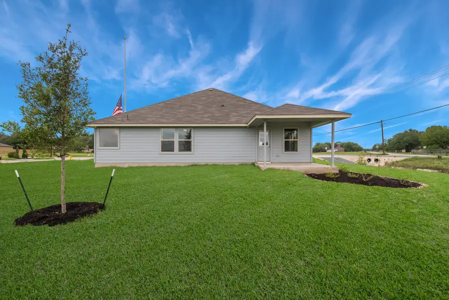 Exterior details of a home in Foxborough, Waco (Image 2). Exterior details of a home in Foxborough, Waco (Image 2).
