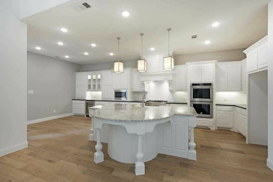 Image 20 of the Edgestone at Legacy community in Frisco, TX.