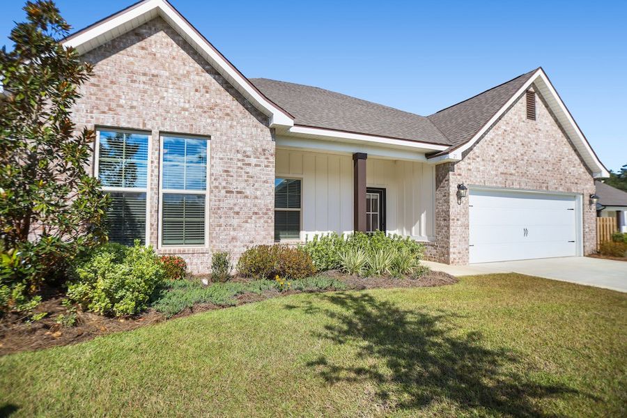 Starburst at Hammock Bay | Freeport, Florida | DSLD Homes | Comstock III G | Model Home