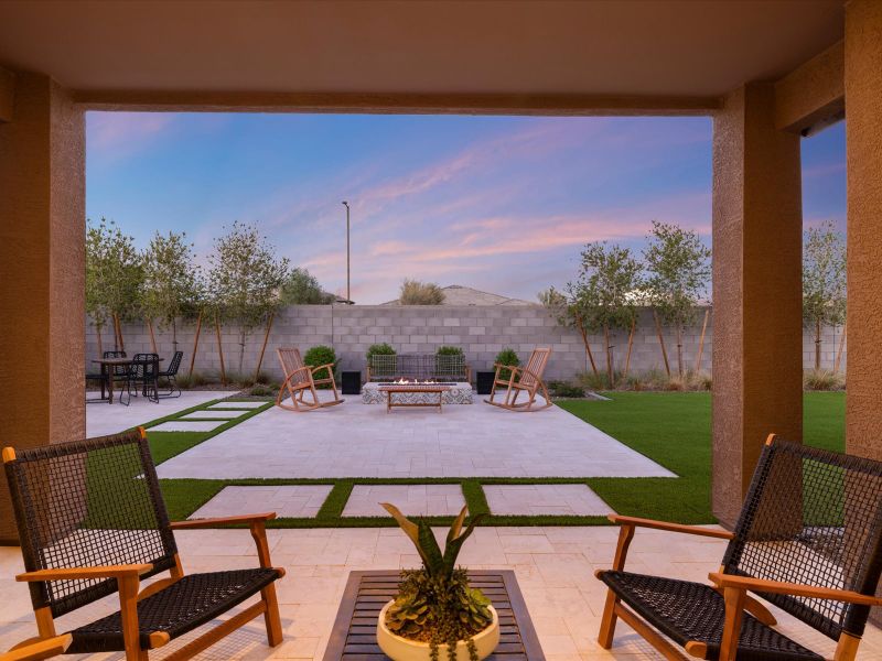 Welcome to the Bailey floorplan modeled at Paloma Creek in Surprise, AZ.