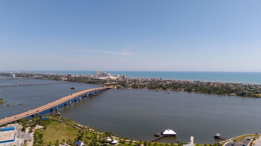 Image 42 of the Ormond & Daytona Beach community in Edgewater, FL.