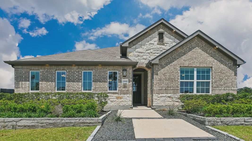 Distinguished single-story home with refined brickwork and gable roofing in the exclusive Cielo enclave. Distinguished single-story home with refined brickwork and gable roofing in the exclusive Cielo enclave.