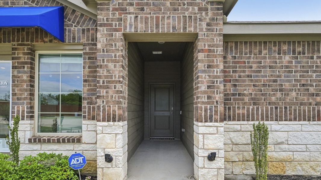 Exterior details of a home in Three Oaks, Sherman (Image 3).