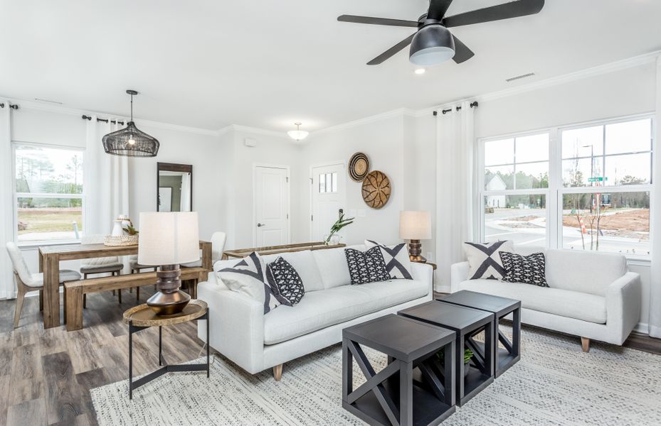 Image 15 of the Royal Creek community in Raleigh, NC.