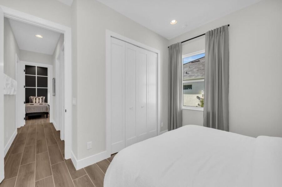 Furnished interior in a model home at Artisan at Watercolor Place in Bradenton (Image 86).