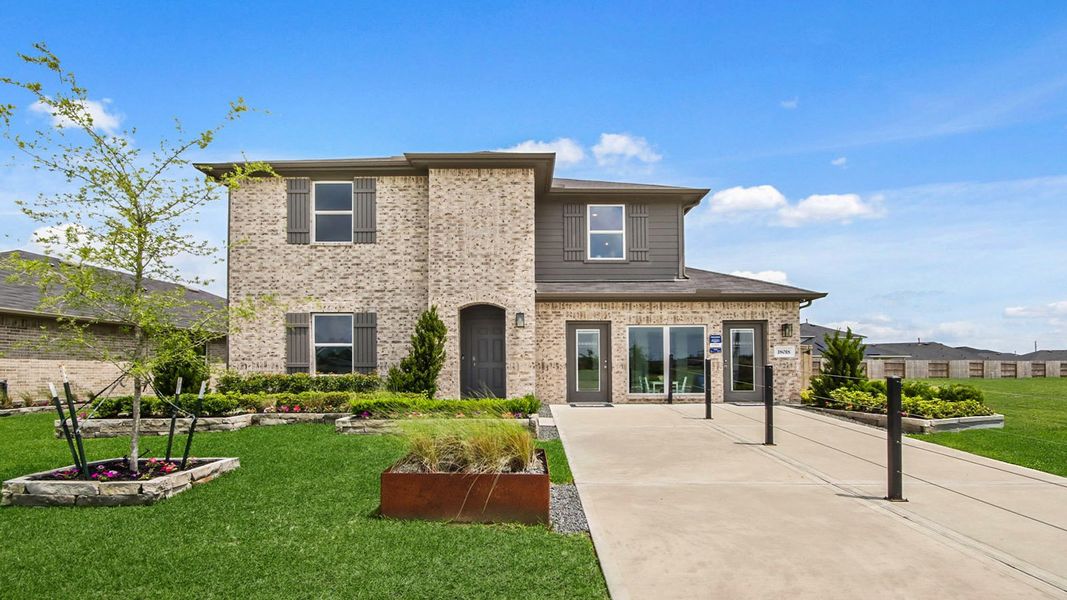 Front exterior of a home in the Newport Pointe community, located in Crosby, TX (Image 3).