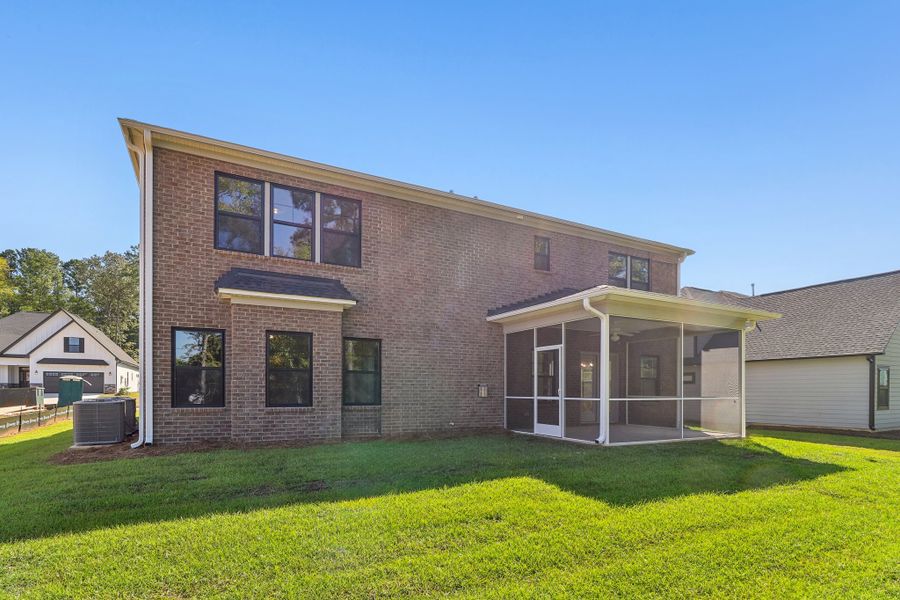 Austin II - Back Exterior