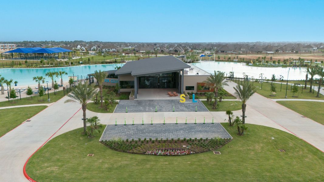 Community amenity available to residents of Sunterra in Katy (Image 13).