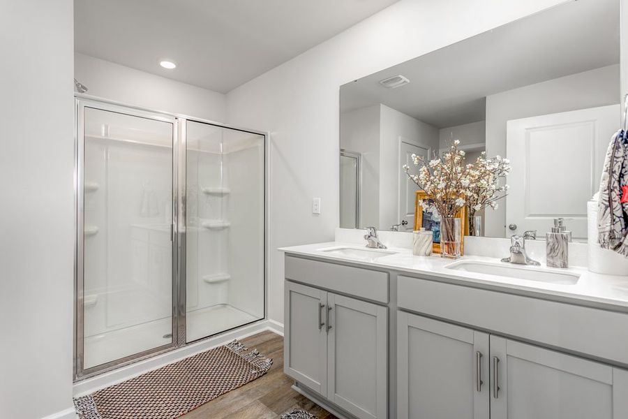 Furnished interior in a model home at River's Edge in Mayodan (Image 30).