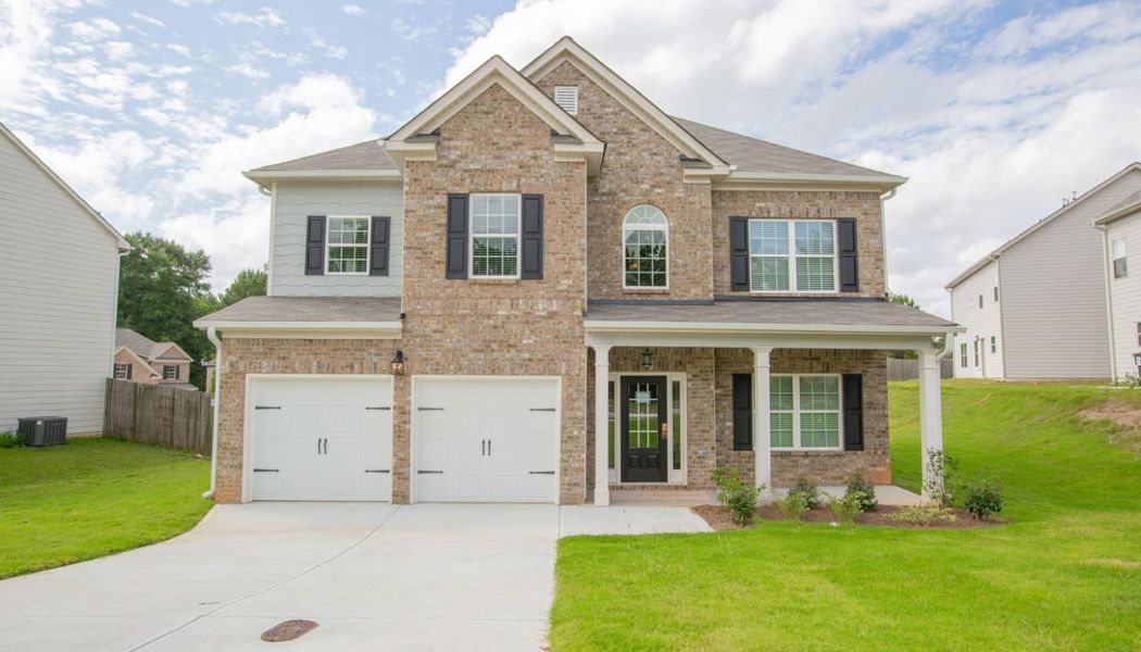 Front exterior of a home in the Creekside at Scarborough community, located in College Park, GA (Image 3).