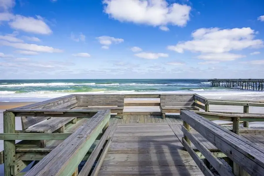 Explore 6 miles of pristine beaches, oceanfront dining, parks, and unique local shops.