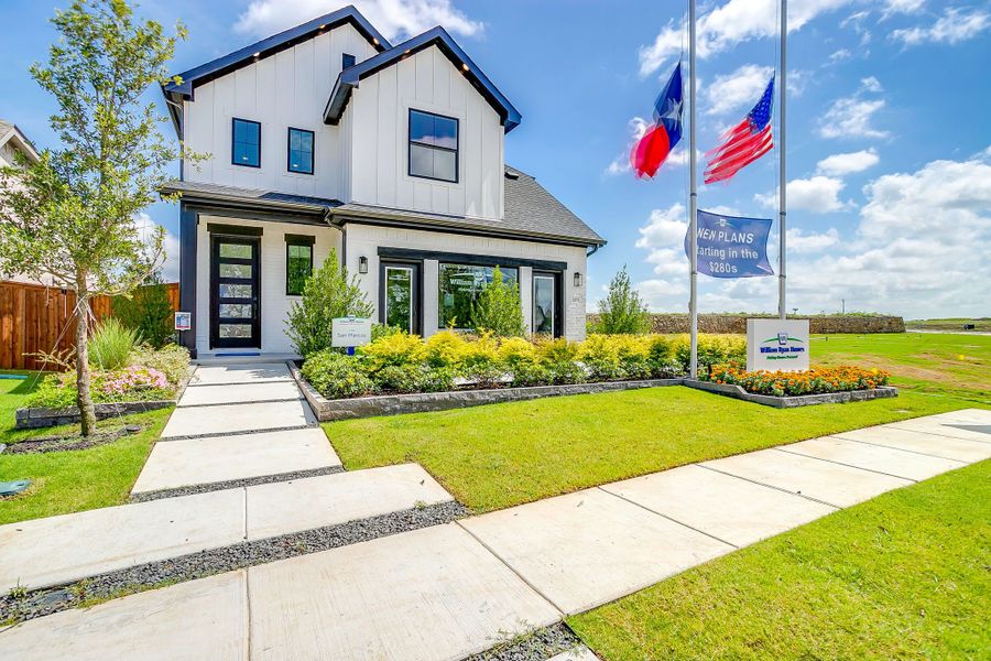 Front exterior of a home in the Creekside community, located in Royse City, TX (Image 17).