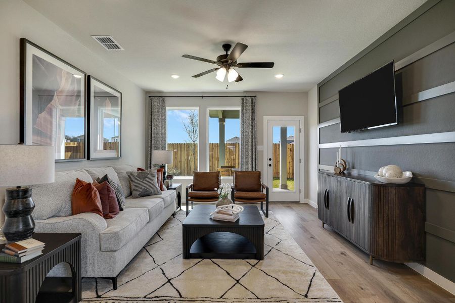 Fairway Crossing Model - Ellis