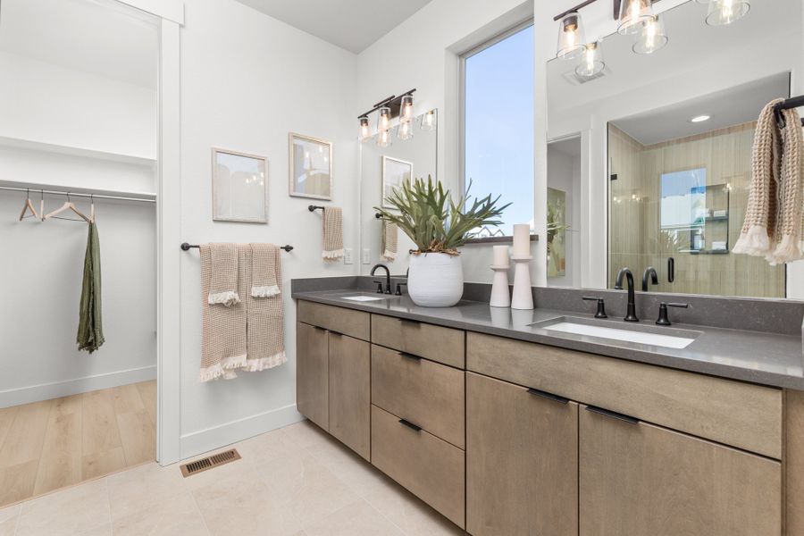 RainDance 60s Plan C417 Main Bathroom by American Legend Homes