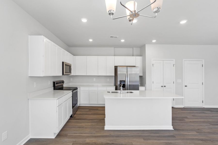 Boiling Springs Lakes, NC New Homes.  - Slide 14