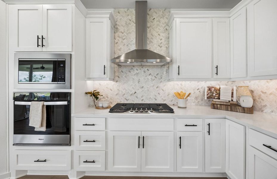 Open and Bright Kitchen Open and Bright Kitchen