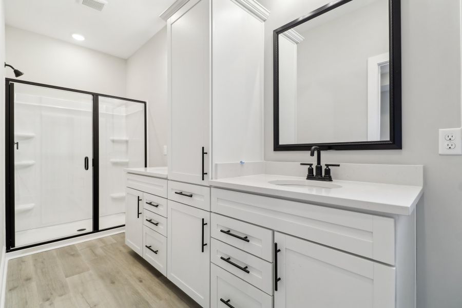 Ashbourne II - Master Bath