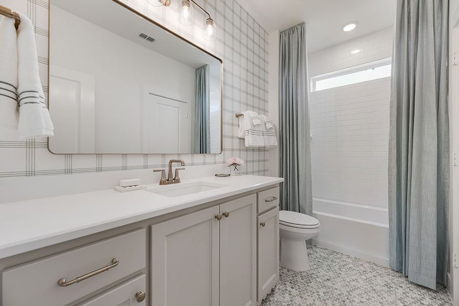Furnished interior in a model home at Custer Ridge Estates in Allen (Image 44).