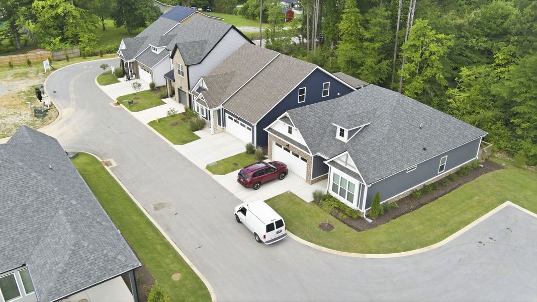 Peaceful Neighborhood Setting