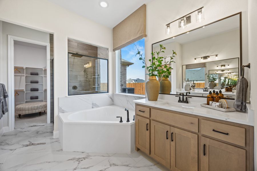 Furnished interior in a model home at Myrtle Creek in Waxahachie (Image 28).