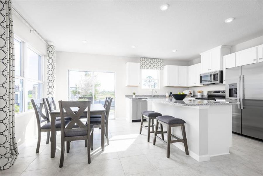 CHOOSING YOUR FAVORITE FLOORS, CABINETS, AND MORE IS EASY WITH OUR FUN ONSITE DESIGN EXPERIENCE