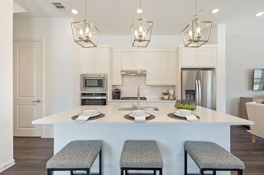 Image 14 of the Legends Crossing - Bungalows community in Irving, TX.