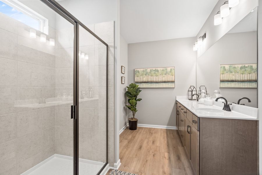 The Braselton II - Owner's Bath