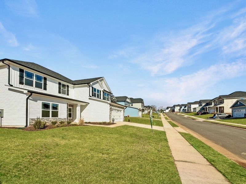 Exterior details of a home in Kipling Creek, Fuquay Varina (Image 3).