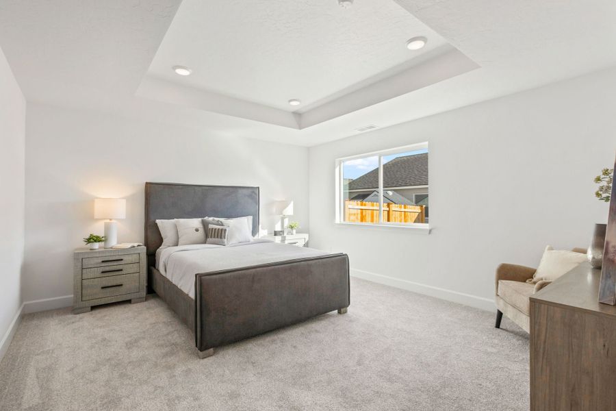Furnished interior in a model home at IronHorse in Prineville (Image 15).